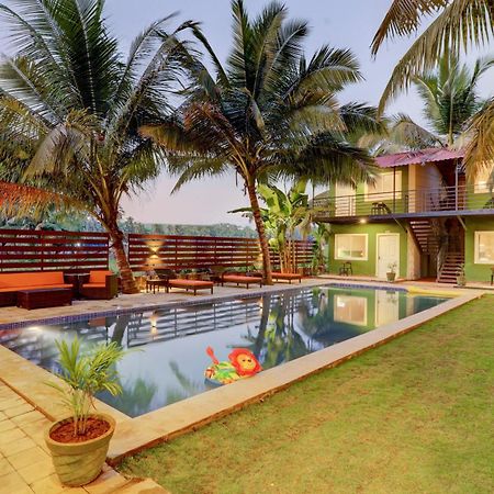 Treebo Morjim Banyan Resort Экстерьер фото