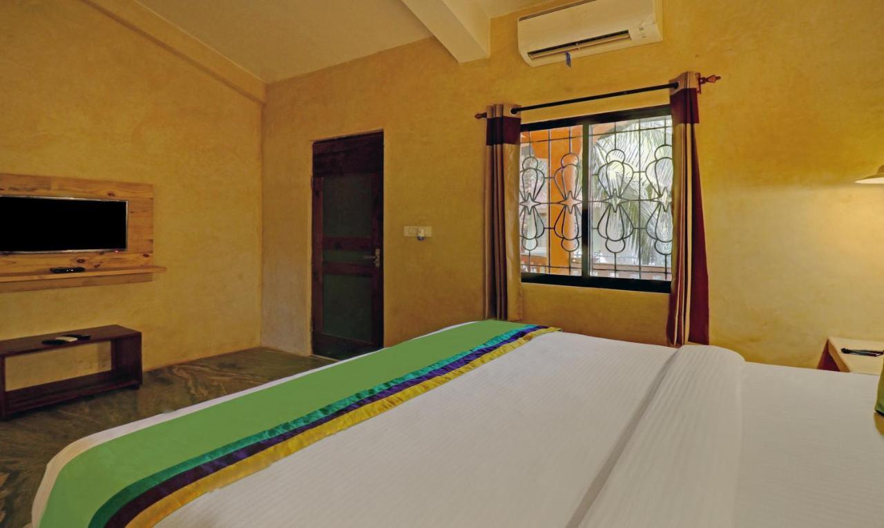 Treebo Morjim Banyan Resort Экстерьер фото