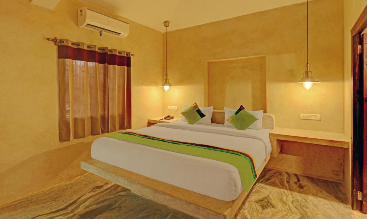 Treebo Morjim Banyan Resort Экстерьер фото
