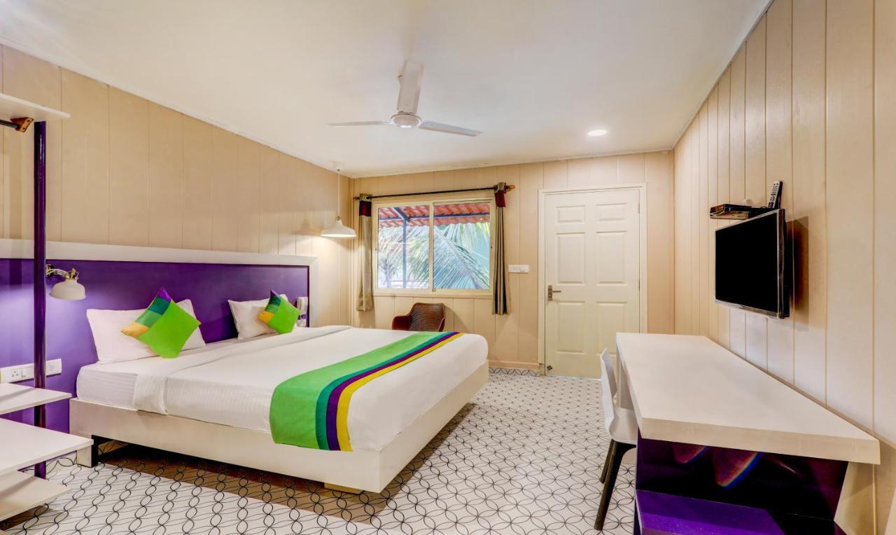 Treebo Morjim Banyan Resort Экстерьер фото